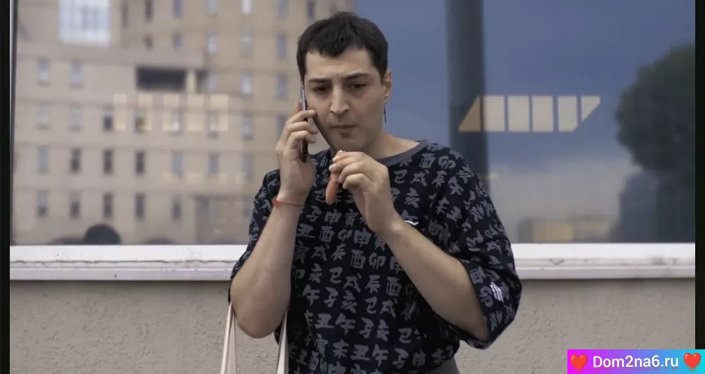 Иосиф Оганесян не дает бывшей жене Саше Черно бухать и шляться с малолетками.